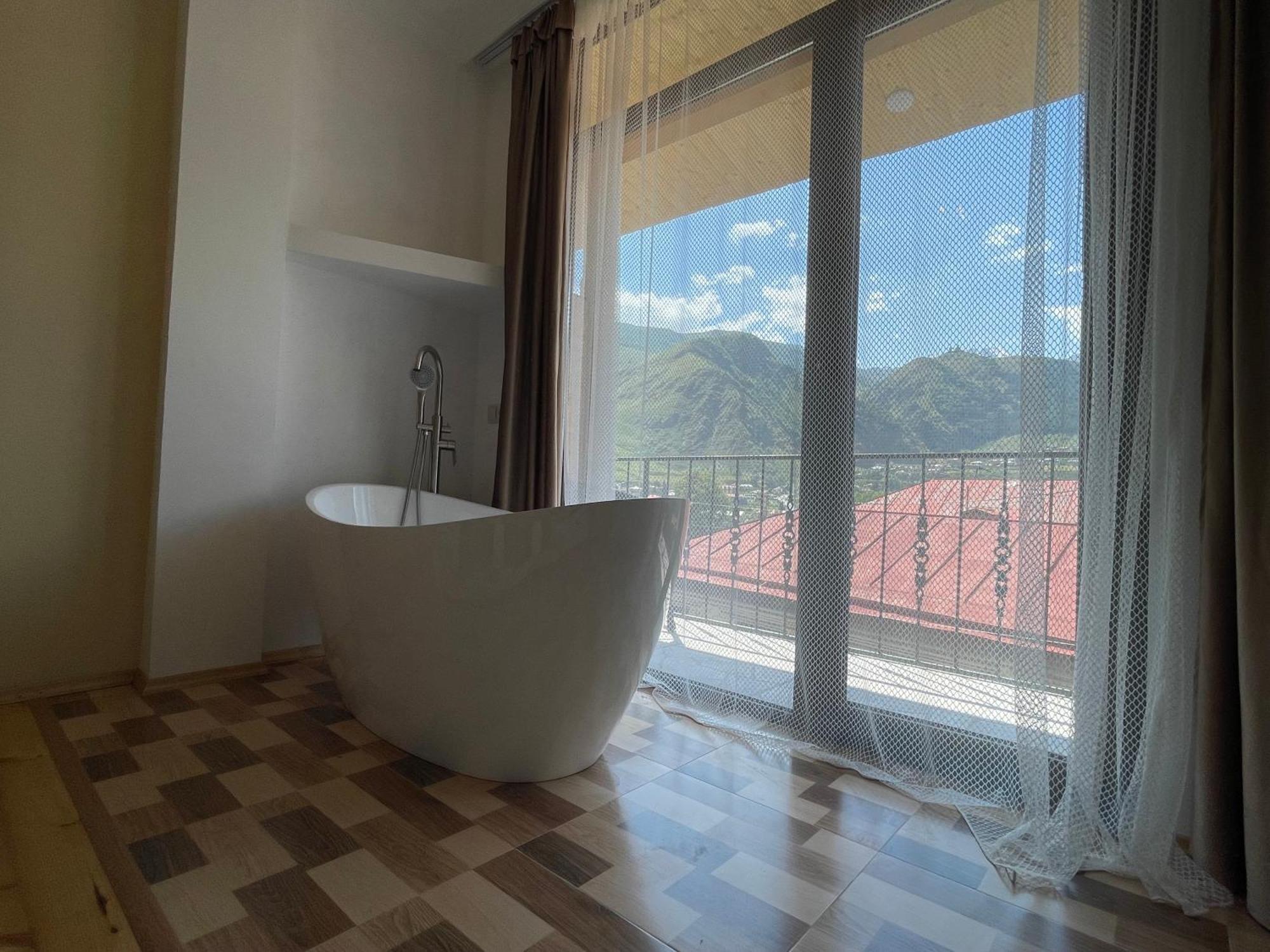 Sunny Guesthouse 카즈베기 외부 사진