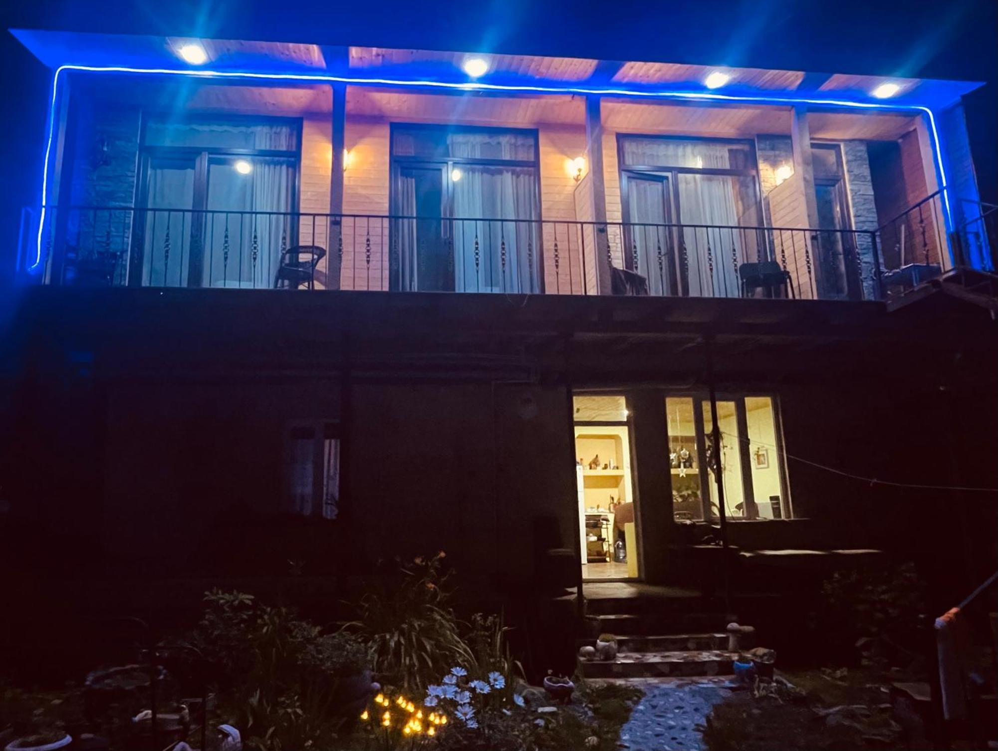 Sunny Guesthouse 카즈베기 외부 사진